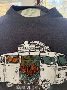 Wild Tribute Mount Whitney VW Bus Sweatshirt Grey M 4 The Parks
